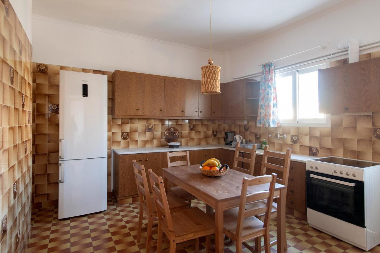 Downtown Apartment Парікія Екстер'єр фото