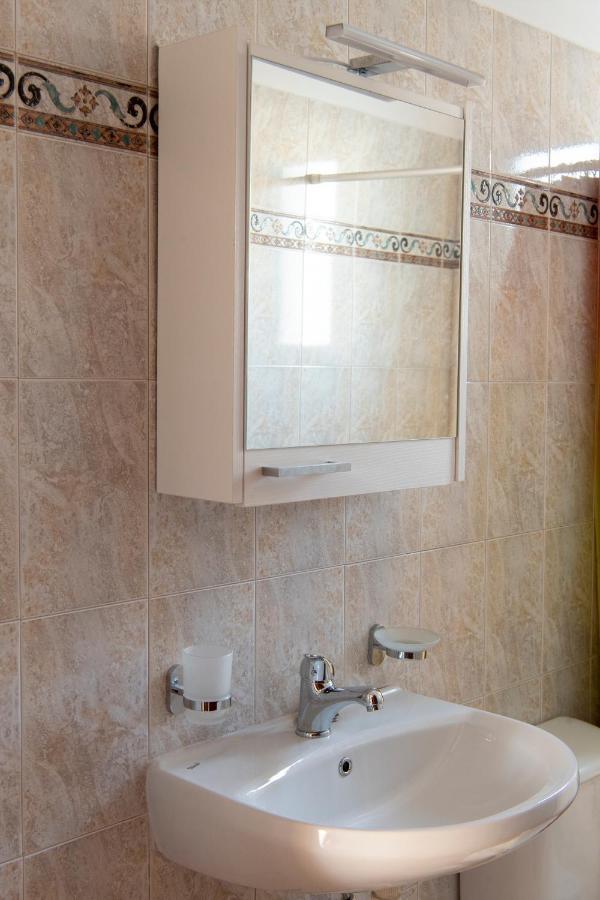 Downtown Apartment Парікія Екстер'єр фото